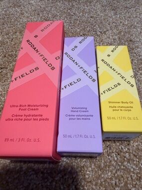 Rodan + Fields Bundle (Shimmer body oil, Hand and Foot Cream)